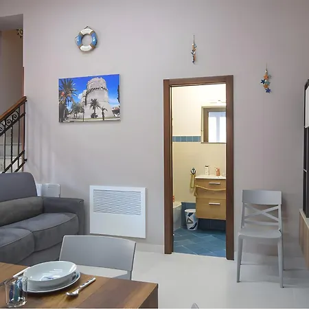 Comfortable Loft Near The Station * Reggio di Calabria