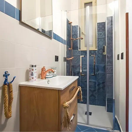 Comfortable Loft Near The Station Reggio di Calabria